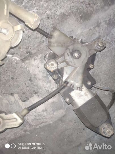 Электрический стеклоподъемник