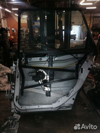 Двери задние правые Ауди А6С5 универсал до рейстал