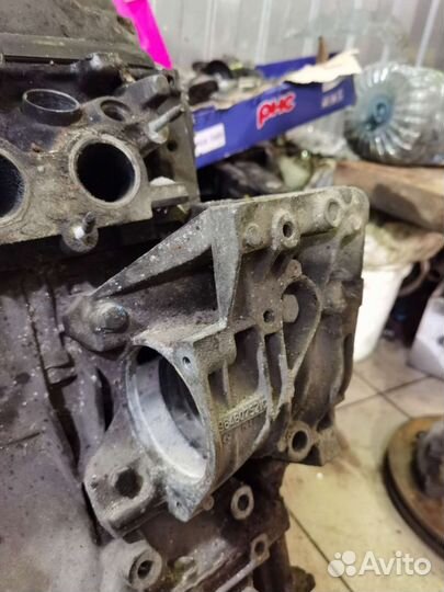 Корпус помпы Пежо Ситроен Peugeot Citroen