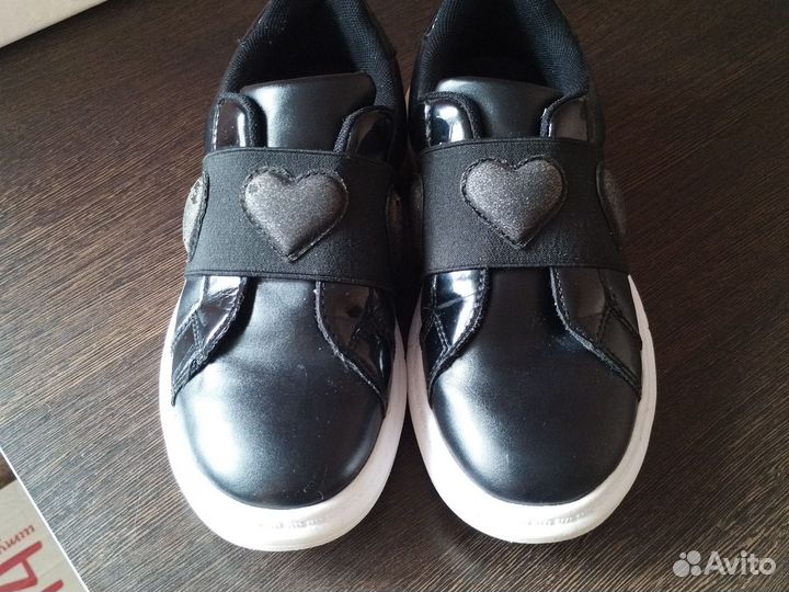 Обувь на девочку 32