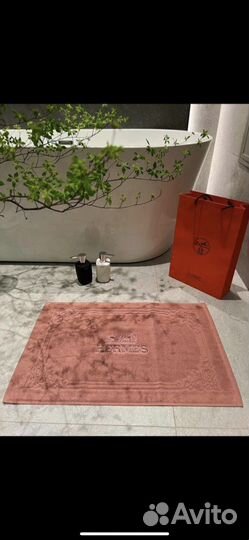 Ковер для ванной стильный и удобный