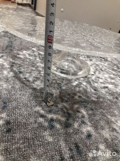 Тортница на ножке