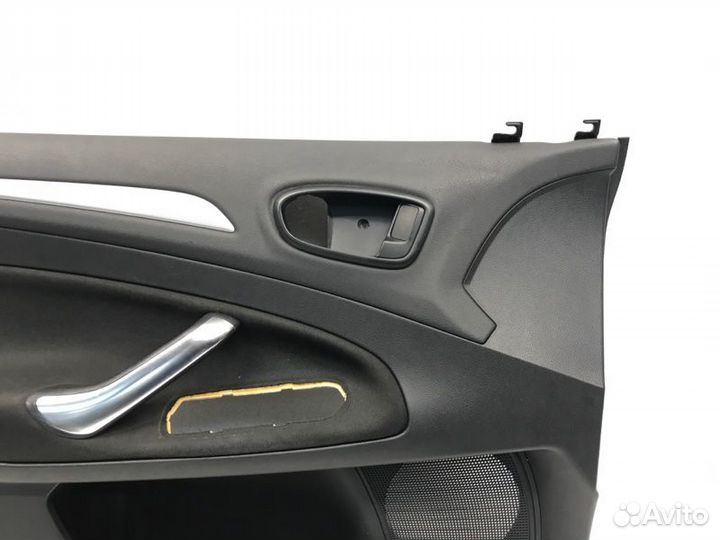 Обшивка двери передняя левая Ford Mondeo седан 2.3