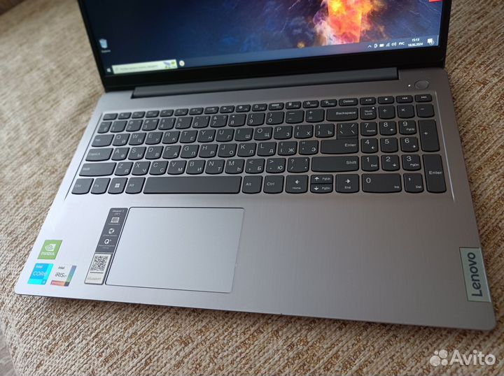 Lenovo ideapad 3 i5-1135G7/DDR4-12Gb/512Gb/MX350