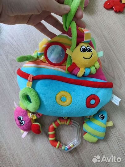 Развивающие игрушки 0+ пакетом