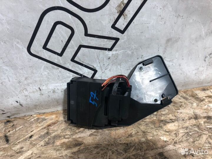 Блок напряжения Volkswagen Tiguan 1 Рестайл