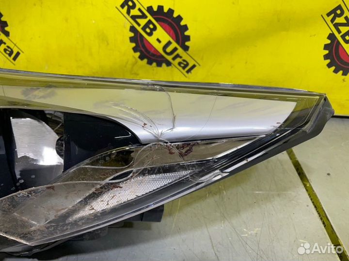 Фара передняя левая Hyundai Solaris седан 1.6