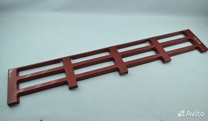 Решетка радиатора нижняя volvo FH16 (01.93)