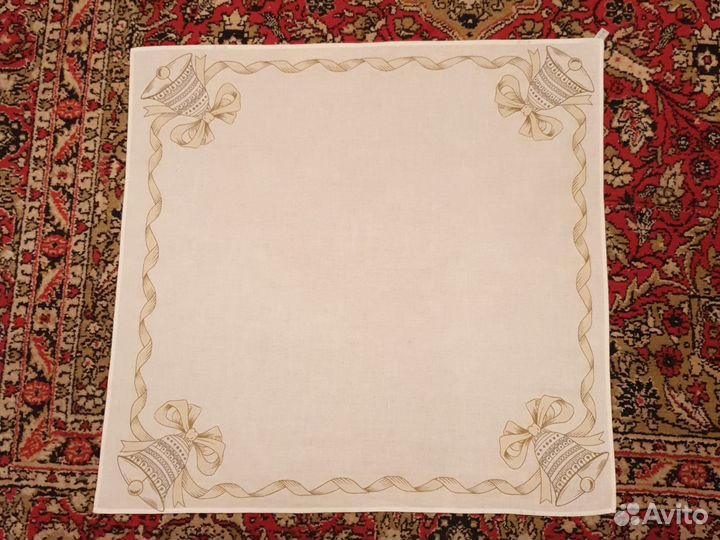 Скатерть льняная с вышивкой, салфетки ришелье