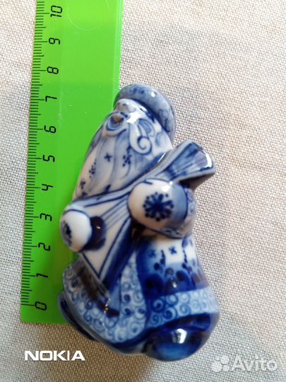 Фигурки гжель. Дед Мороз