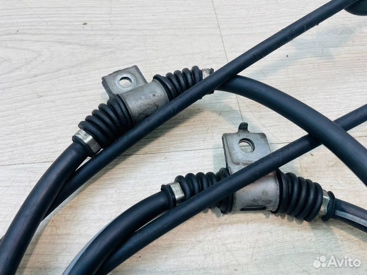 Тросики ручника Mitsubishi Outlander 3 GF