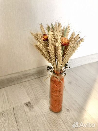 Букет из колосков в вазе