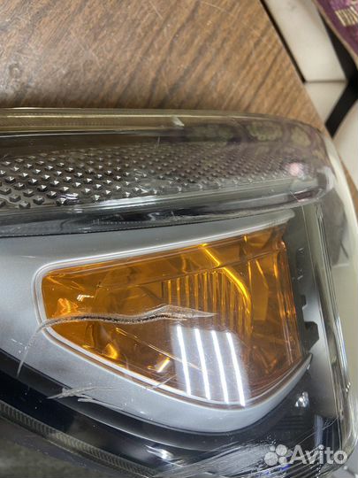 Фара правая Ford Ranger 2 рестайлинг 09-11г