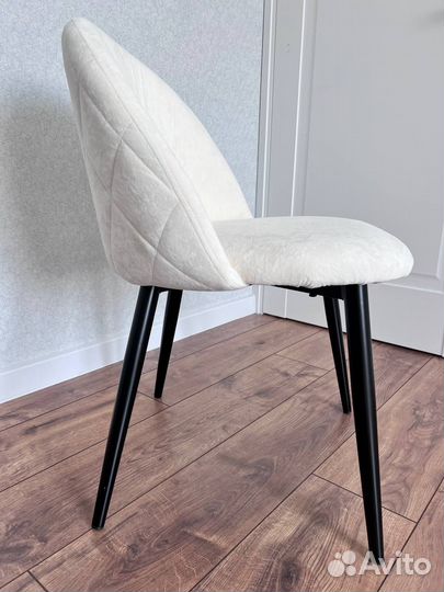 Стул кухонный с мягкой обивкой