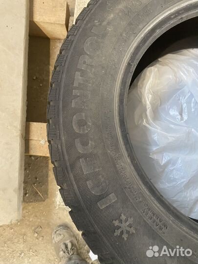 Brasa IceControl 215/65 R16 98