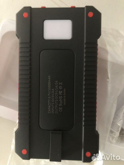 Аккумулятор / пауэрбанк с фонариком