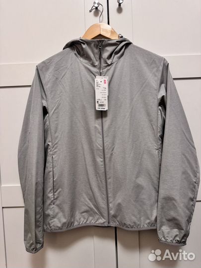 Ветровка женская Uniqlo M-L новая