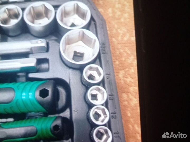 Ящик с предметами 94шт