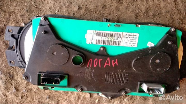 Щиток приборов Renault Logan