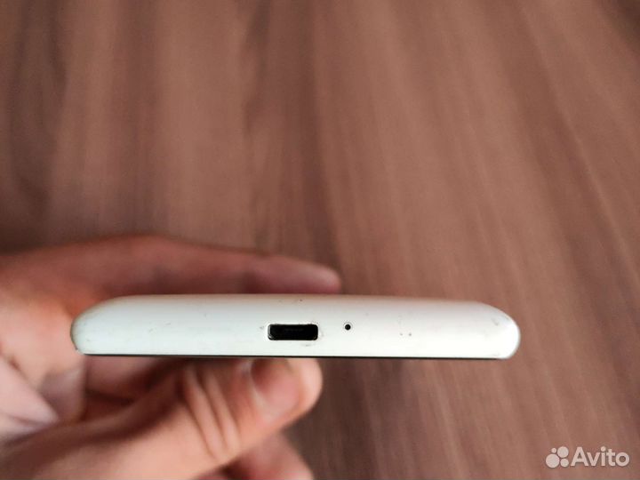 Мобильный телефон бу nokia Lumia 720