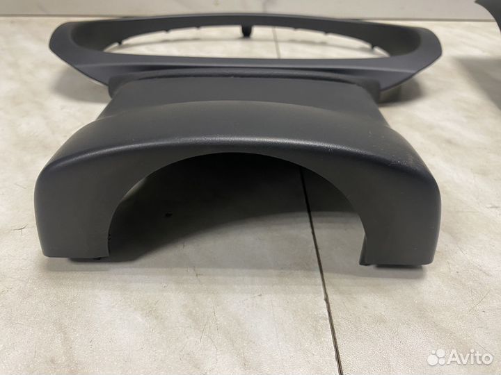 Кожух рулевой колонки Skoda Rapid 1