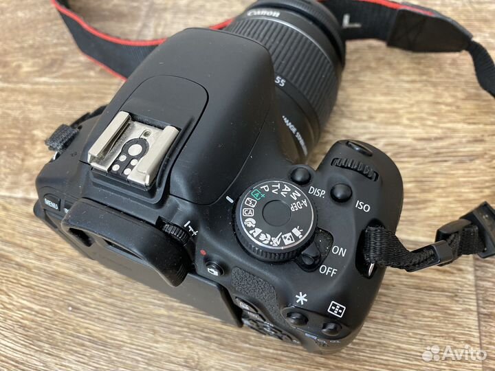 Зеркальный фотоаппарат canon