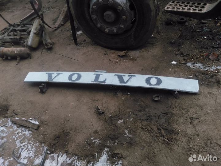 Капот верхняя часть Volvo F12