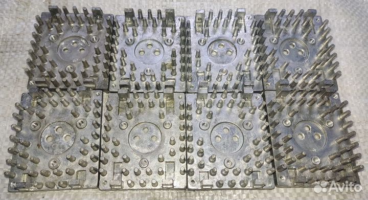 Транзистор кт903, П702, П217В, П216 на радиаторе