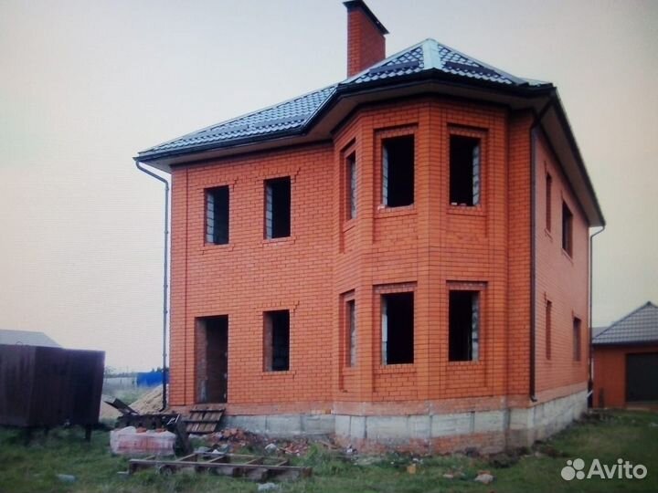 Каменщики, бетонщики, строители прораб