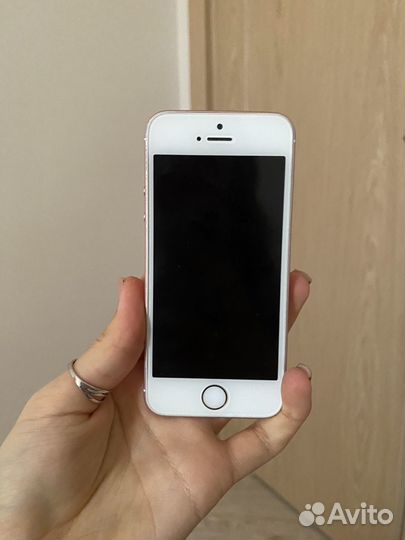 iPhone SE, 16 ГБ