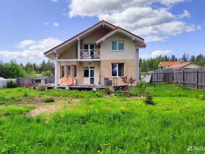 Дом 165 м² на участке 10,5 сот.