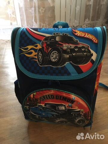 Рюкзаки школьные