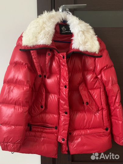 Пуховик Moncler