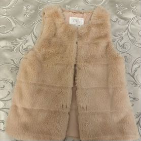 Жилет для девочки меховой Zara 7-8 лет