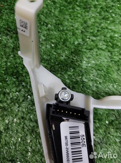 Кнопки мультимедиа на руль KIA Sportage 3 (SL) 20