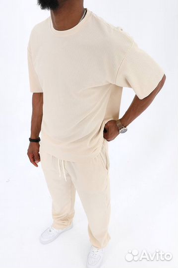 Костюм мужской футболка и штаны
