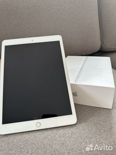 Планшет apple iPad 7 32gb