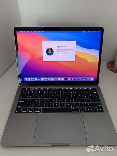MacBook Pro 2016 touch bar 3,1ghz 8gb/512gb