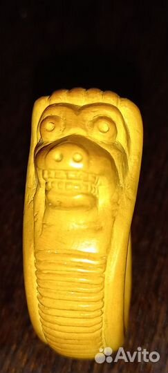 Старинный резной китайский перстень, дерево Сандал