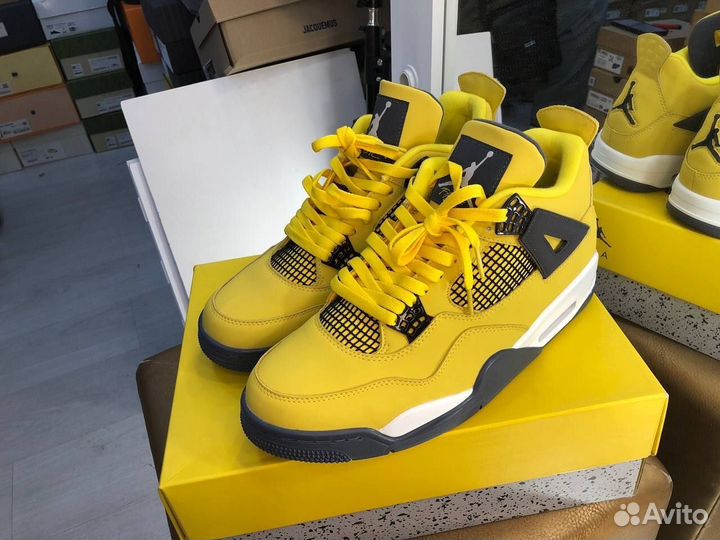 Nike Air Jordan 4 Retro Lightning