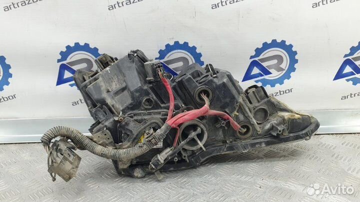 Фара левая Lexus Is 250