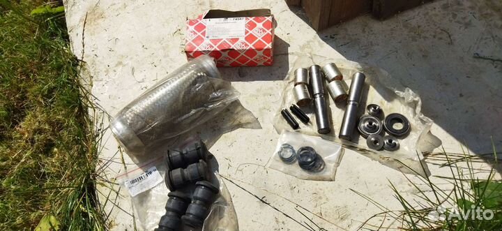 Шкворня mercedes т-1