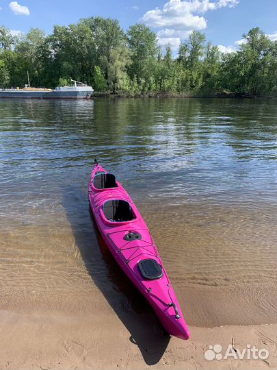 Каяк (байдарка) полиэтиленовый б/у