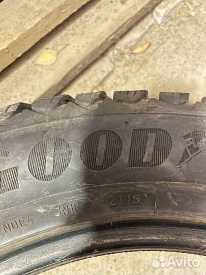 Goodyear UltraGrip Ice Arctic SUV 225/60 R18 104T