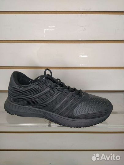 Кроссовки новые Kajila 41,44 размер