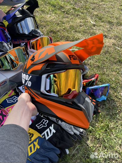 Кроссовый шлем