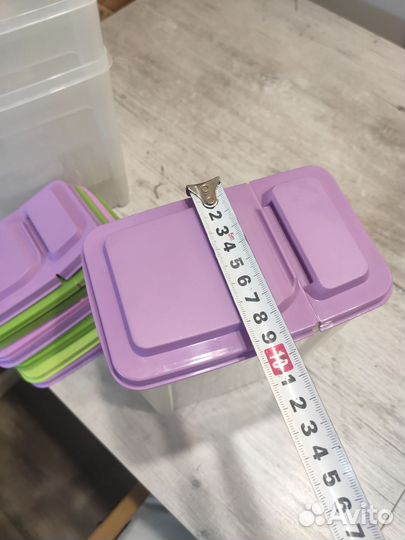 Контейнер для сыпучих продуктов