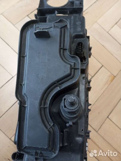 Фары основные, узкие га Volvo s 90 960