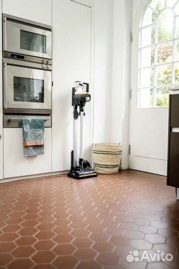 Аккумуляторный пылесос Karcher VC 7 Cordless Max