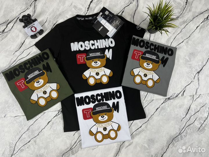 Футболка Moschino